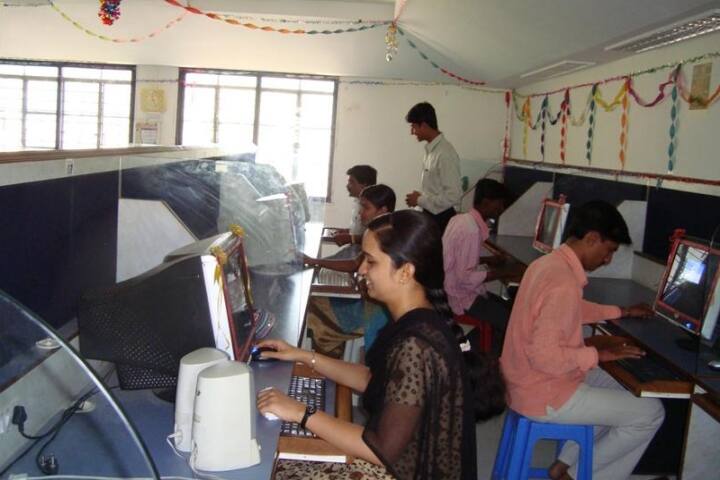Jijamata College of Science and Arts campus in Ahmednagar, Maharashtra, India — photo 3