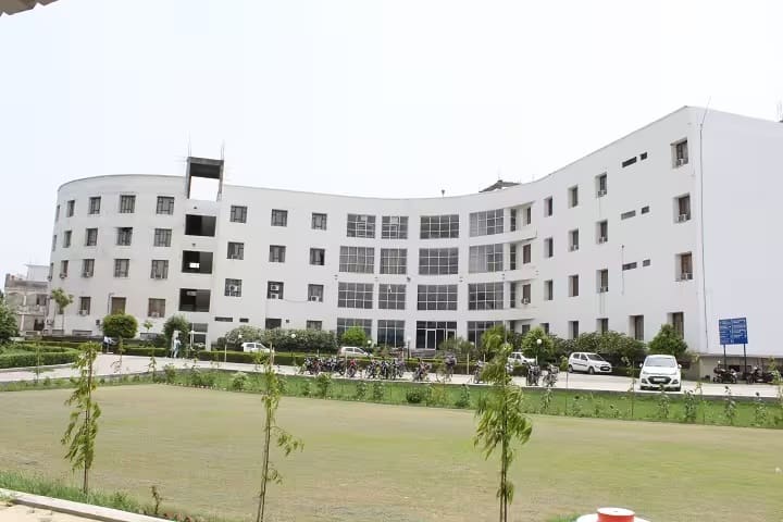 Rama Medical College Hospital and Research Centre campus in Kanpur, Uttar Pradesh, India — photo 2
