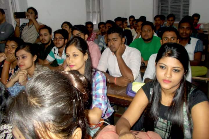 Prafulla Chandra College campus in Kolkata, West Bengal, India — photo 2