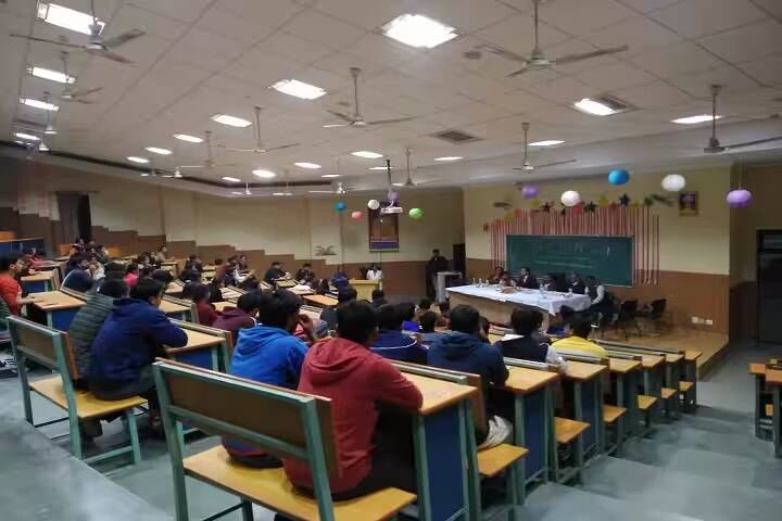 Government Medical College campus in Orai, Uttar Pradesh, India — photo 4