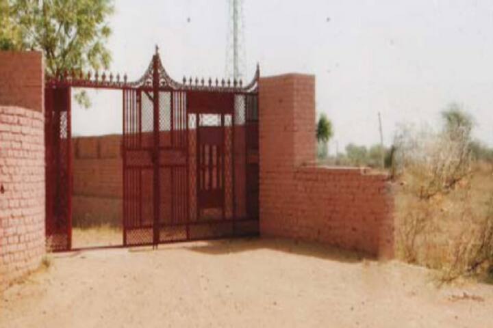 Shri BBM Mahila Mahavidyalaya campus in Jhunjhunu, Rajasthan, India — photo 2