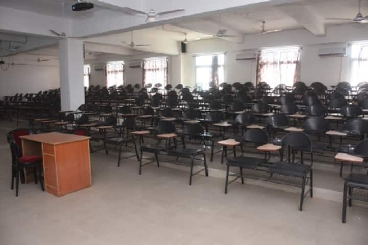 Prasad Institute of Medical Sciences campus in Lucknow, Uttar Pradesh, India — photo 3