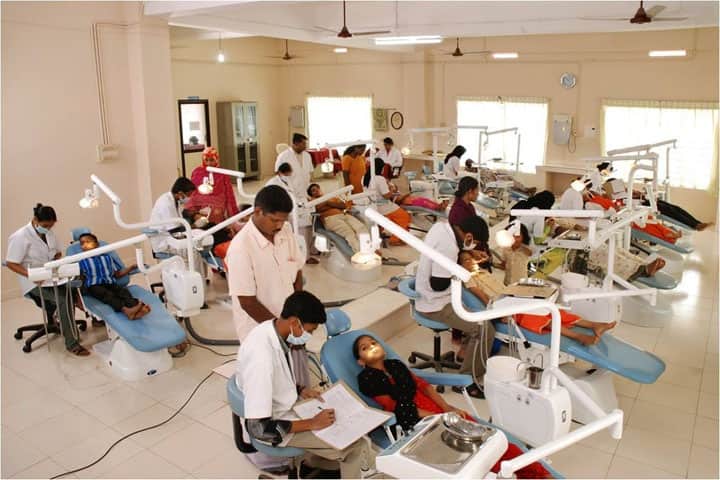 Royal Dental College campus in Perumannur, Kerala, India — photo 6