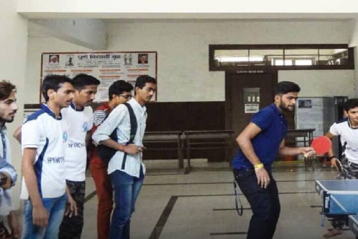 Pune Vidyarthi Griha's College of Science campus in Pune, Maharashtra, India — photo 5