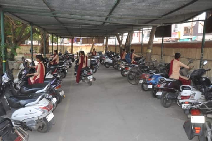 RMV Girls College campus in Udaipur, Rajasthan, India — photo 3