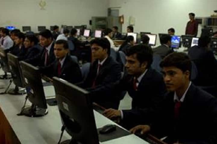 C-MAT Business School campus in Greater Noida, Uttar Pradesh, India — photo 3