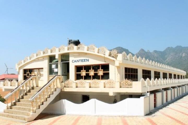 Rajas Dental College and Hospital campus in Kavalkinaru, Tamil Nadu, India — photo 4