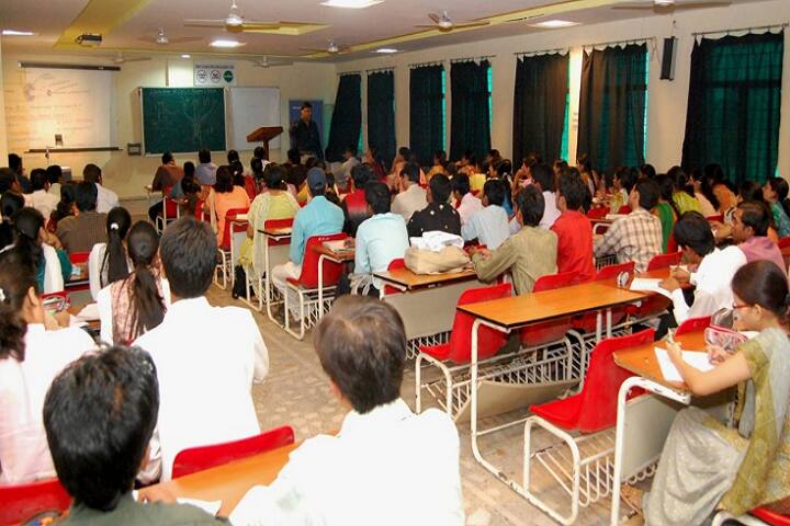 People's College of Dental Sciences and Research Centre campus in Bhopal, Madhya Pradesh, India — photo 4