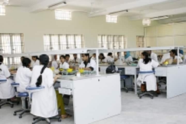 Pushpagiri College of Dental Sciences campus in Muthoor, Kerala, India — photo 4