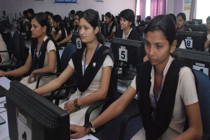 Jai Bajrang Mahila PG College campus in Jaunpur, Uttar Pradesh, India — photo 3