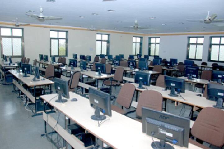 Punit College campus in Bhilwara, Rajasthan, India — photo 5