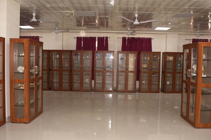 Maharshi Devraha Baba Autonomous State Medical College campus in Deoria, Uttar Pradesh, India — photo 3