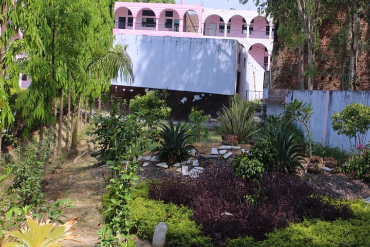 Lala Ram Shri Devi Degree College campus in Aligarh, Uttar Pradesh, India — photo 3