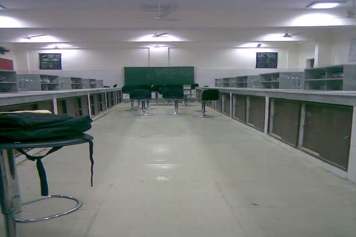 MRAMC Ambedkarnagar campus in Ambedkar Nagar, Uttar Pradesh, India — photo 3
