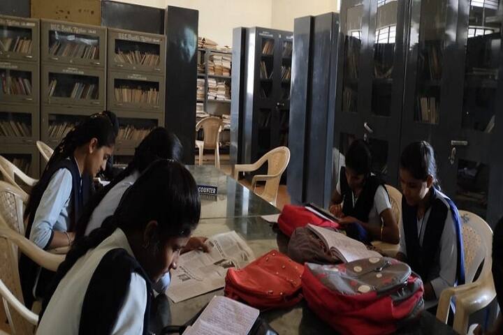 SBCS Arts SV Commerce and Science College campus in Humnabad, Karnataka, India — photo 4