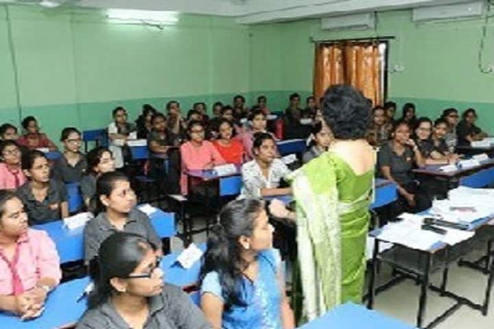 Sadabai Raisoni Women's College campus in Nagpur, Maharashtra, India — photo 1