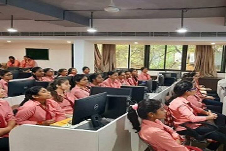 Sadabai Raisoni Women's College campus in Nagpur, Maharashtra, India — photo 3