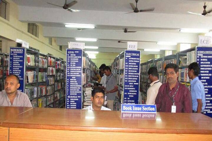 KLN College of Information Technology campus in Sivaganga, Tamil Nadu, India — photo 2