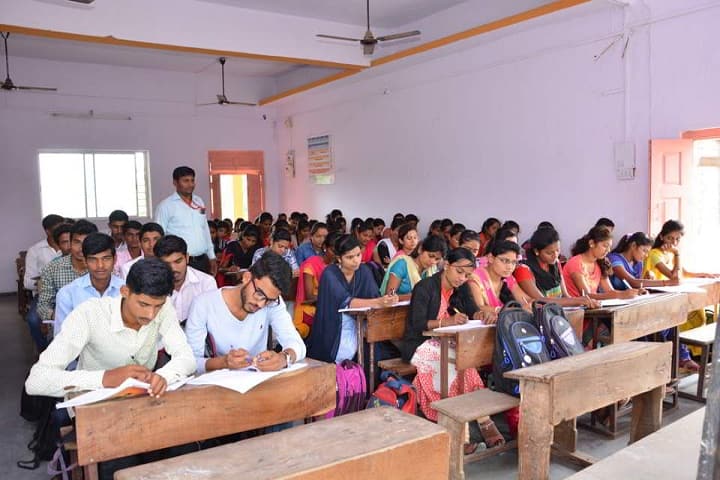 Vidnyan Mahavidyalaya campus in Sangola, Maharashtra, India — photo 2