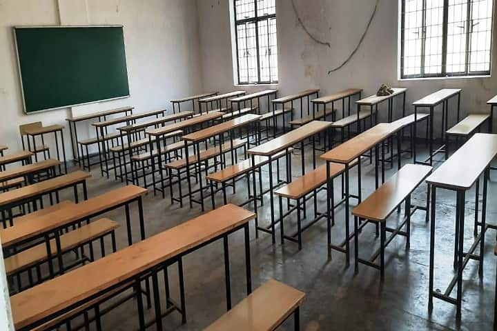 Shri Roshan Lal Institute of Science and Technology campus in Agra, Uttar Pradesh, India — photo 2