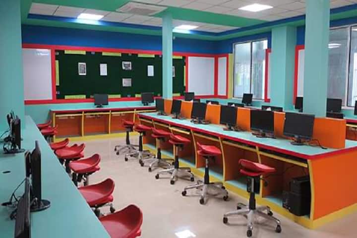 Shri Roshan Lal Institute of Science and Technology campus in Agra, Uttar Pradesh, India — photo 4