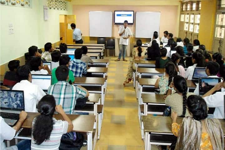 Vidya Vikas Universal Degree College campus in Mumbai, Maharashtra, India — photo 3