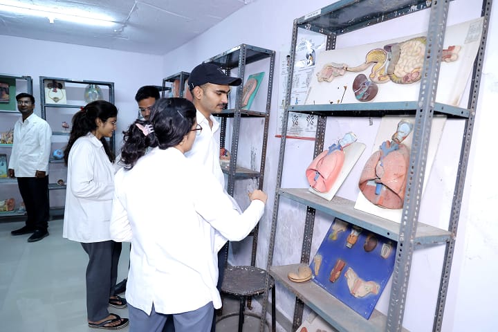 Krishna Mohan Medical College and Hospital campus in Mathura, Uttar Pradesh, India — photo 5