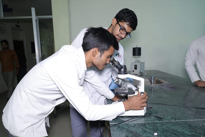 Krishna Mohan Medical College and Hospital campus in Mathura, Uttar Pradesh, India — photo 6