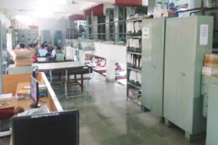 Ramanand Arya DAV College campus in Mumbai City, Maharashtra, India — photo 2