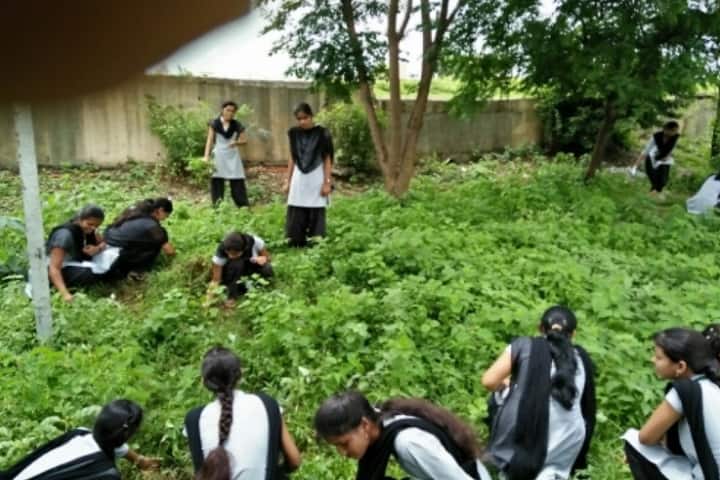 Narayanrao Kale Smruti Model College campus in Karanja (Ghadge), Maharashtra, India — photo 6