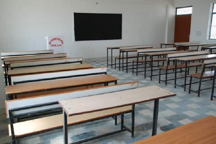 Shri Rajendra Singh Degree College campus in Agra, Uttar Pradesh, India — photo 4