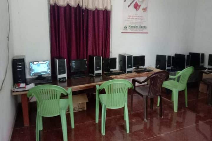 Prem Narayan Ishwar Dayal Mahavidyalaya campus in Farrukhabad, Uttar Pradesh, India — photo 2