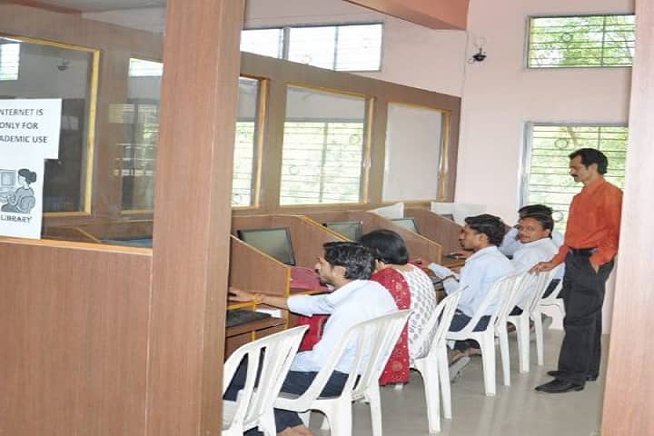 Nabira Mahavidyalaya campus in Katol, Maharashtra, India — photo 3