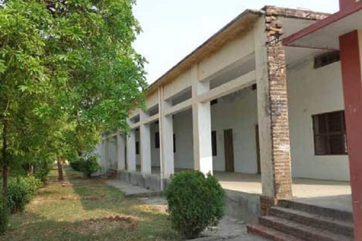 Sardar Vallabhbhai Patel Mahavidyalaya campus in Varanasi, Uttar Pradesh, India — photo 1