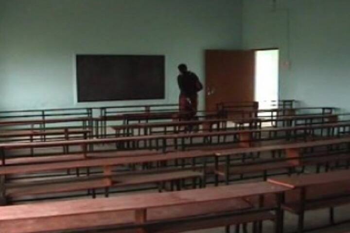 Shri Amar Bahadur Mahavidyalaya campus in Sultanpur, Uttar Pradesh, India — photo 3