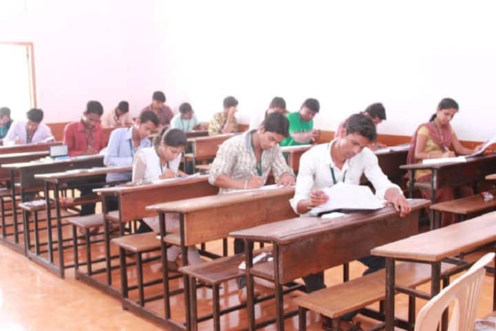 Laxmibai Sitaram Halbe College of Arts Commerce and Science campus in Sindhudurg, Maharashtra, India — photo 2