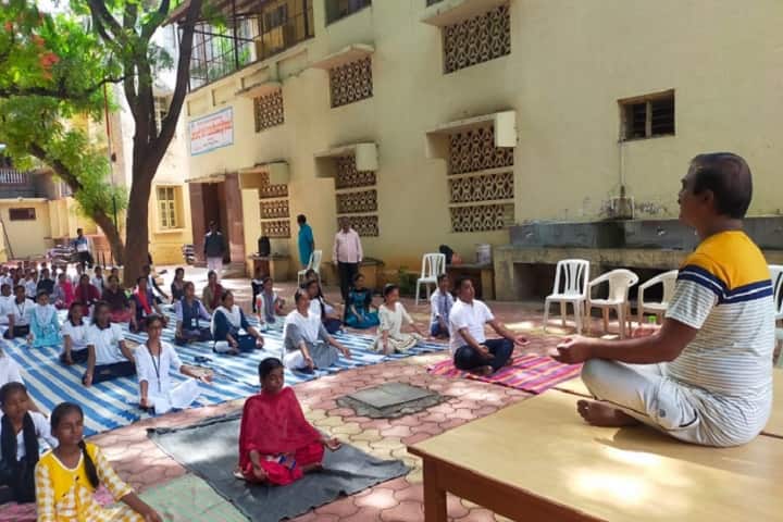 SVM Arts and Commerce Women's College campus in Bagalkot, Karnataka, India — photo 2