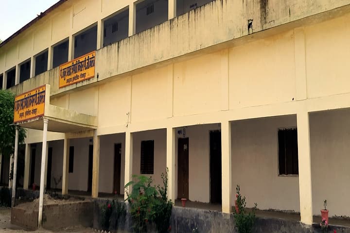 Pt Thakur Prasad Tripathi Kisan Mahavidyalay campus in Gorakhpur, Uttar Pradesh, India — photo 2