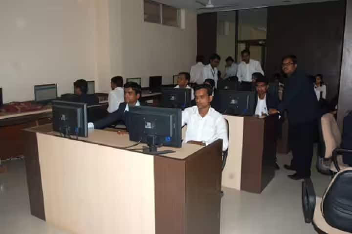 Jaywant Institute of Management campus in Karad, Maharashtra, India — photo 5