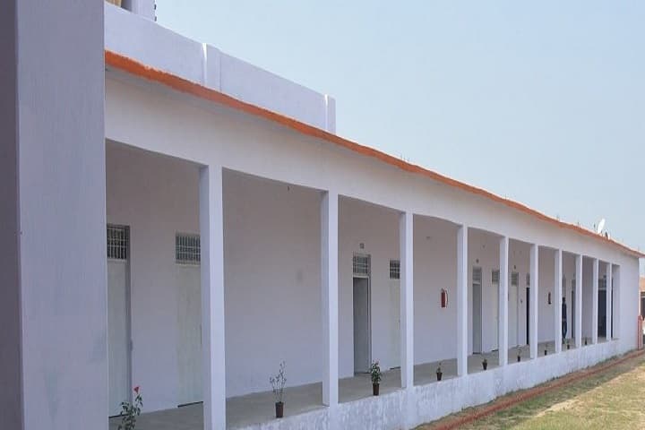 Gulkandi Lalaram Degree College campus in Mathura, Uttar Pradesh, India — photo 1