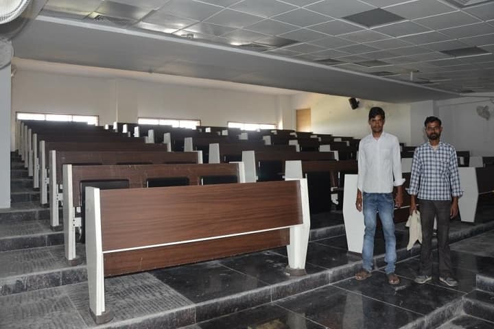 Government Medical College campus in Budaun, Uttar Pradesh, India — photo 2