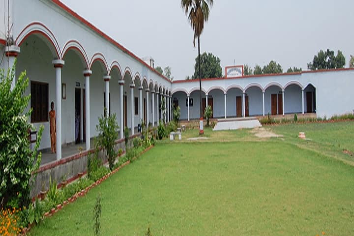 Deep Narayan Yadav Degree College campus in Gorakhpur, Uttar Pradesh, India — photo 1