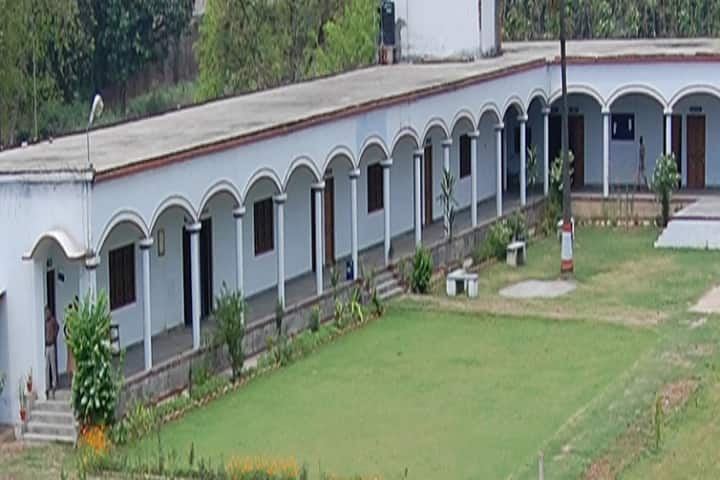 Deep Narayan Yadav Degree College campus in Gorakhpur, Uttar Pradesh, India — photo 2