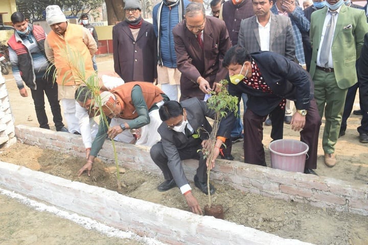 Shree Bhagwan Mahaveer Snatkottar Mahavidyalaya campus in Kushinagar, Uttar Pradesh, India — photo 6