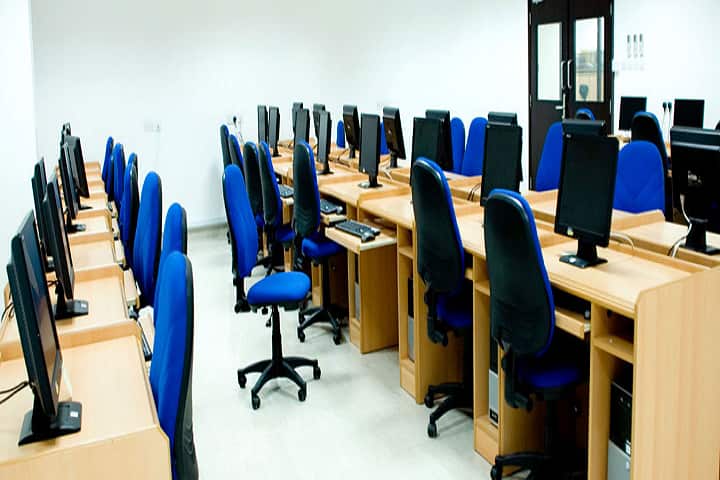 Maa Singasani Devi Mahila Degree College campus in Deoria, Uttar Pradesh, India — photo 3