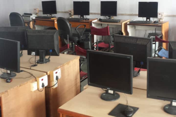 RK Desai Achchhariwala College of Computer and Applied Sciences campus in Valsad, Gujarat, India — photo 2