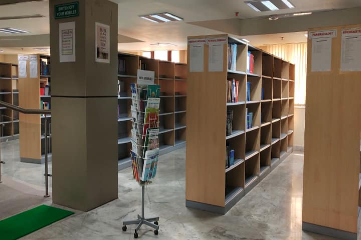Government Institute of Medical Sciences campus in Greater Noida, Uttar Pradesh, India — photo 4