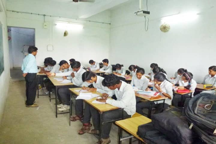 KZS Science College campus in Nagpur, Maharashtra, India — photo 1