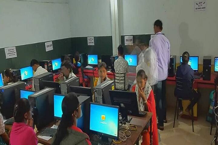 Digambarrao Bindu Arts Commerce and Science College campus in Bhokar, Maharashtra, India — photo 4