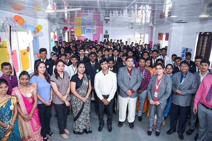 IIBM College of BBA and BCA campus in Pune, Maharashtra, India — photo 5